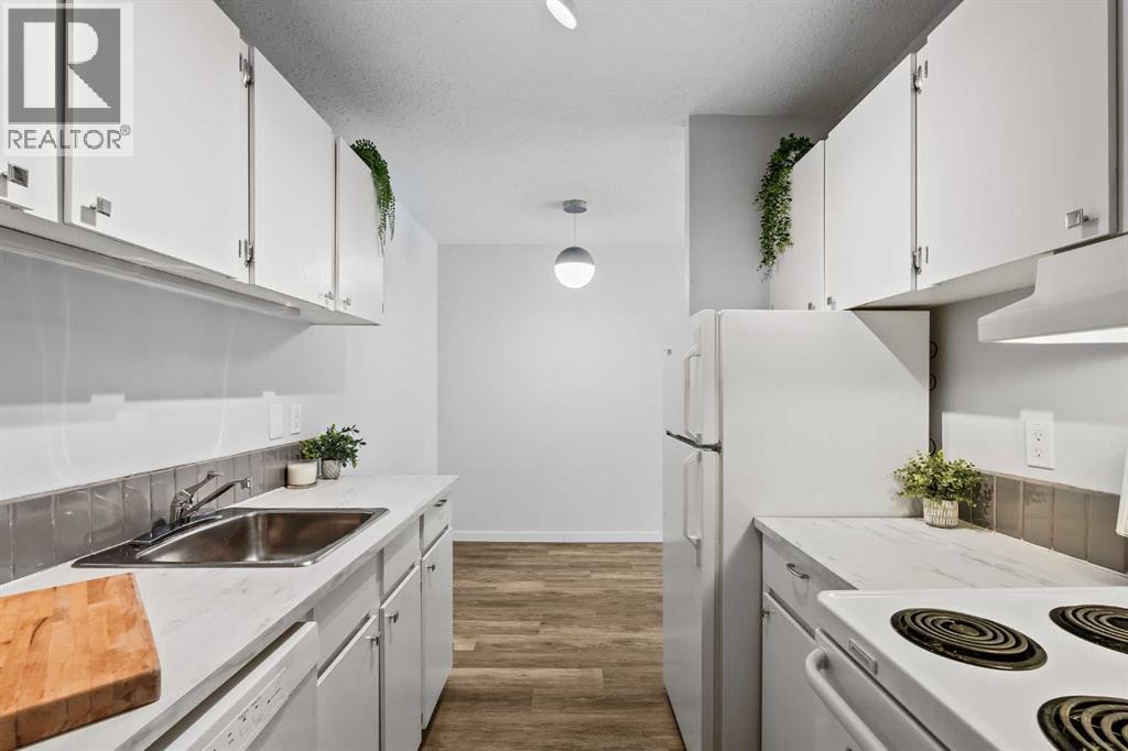 204, 310 4 Avenue NE, Calgary, Alberta  T2E 0J5 - Photo 3 - A2302081