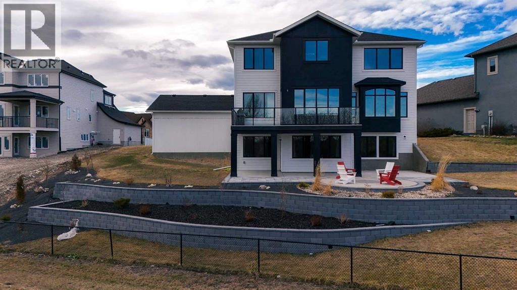 35 Monterra Cove, Cochrane Lake, Alberta  T4C 0G7 - Photo 4 - A2304114