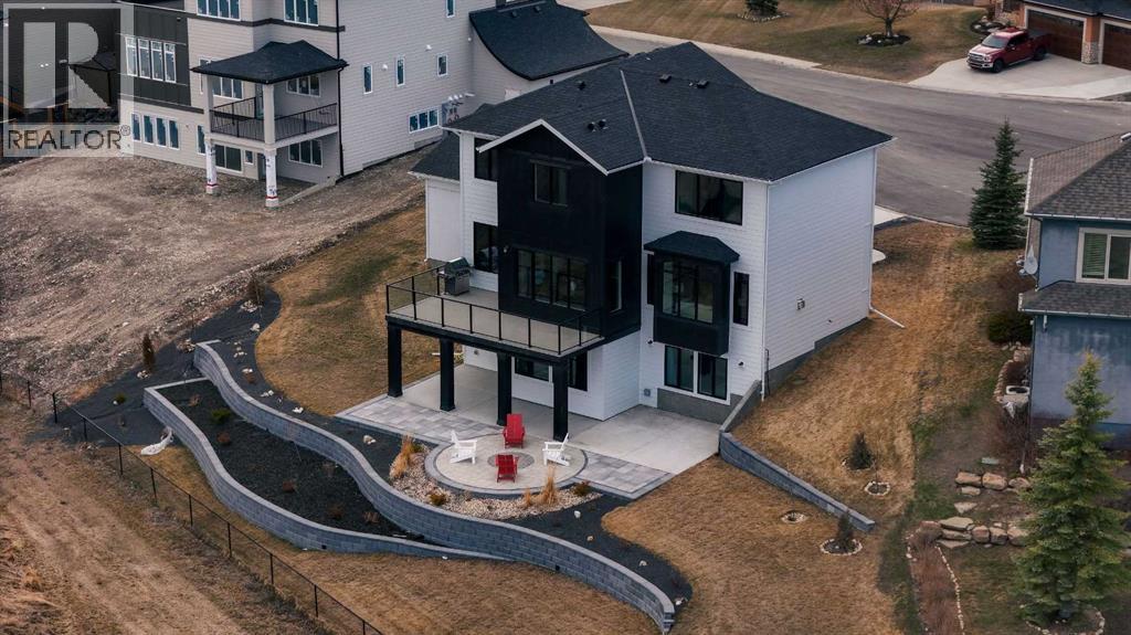 35 Monterra Cove, Cochrane Lake, Alberta  T4C 0G7 - Photo 2 - A2304114