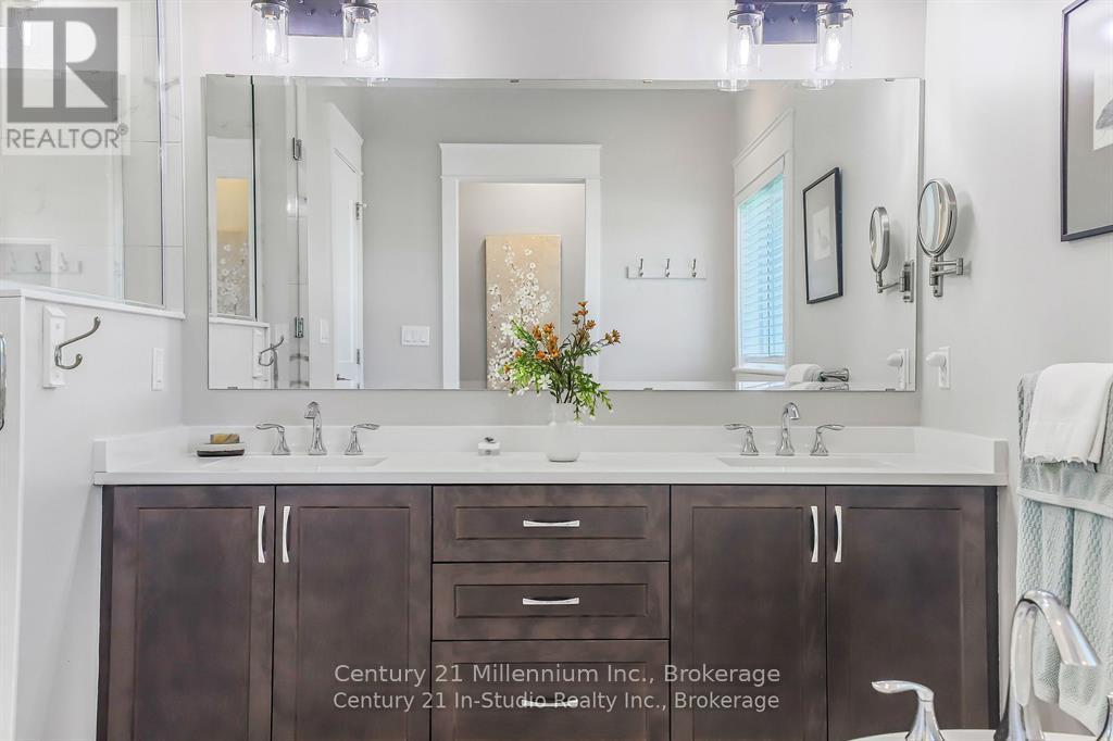 209 Snowberry Lane, Georgian Bluffs, Ontario  N0H 1S0 - Photo 34 - X13039756