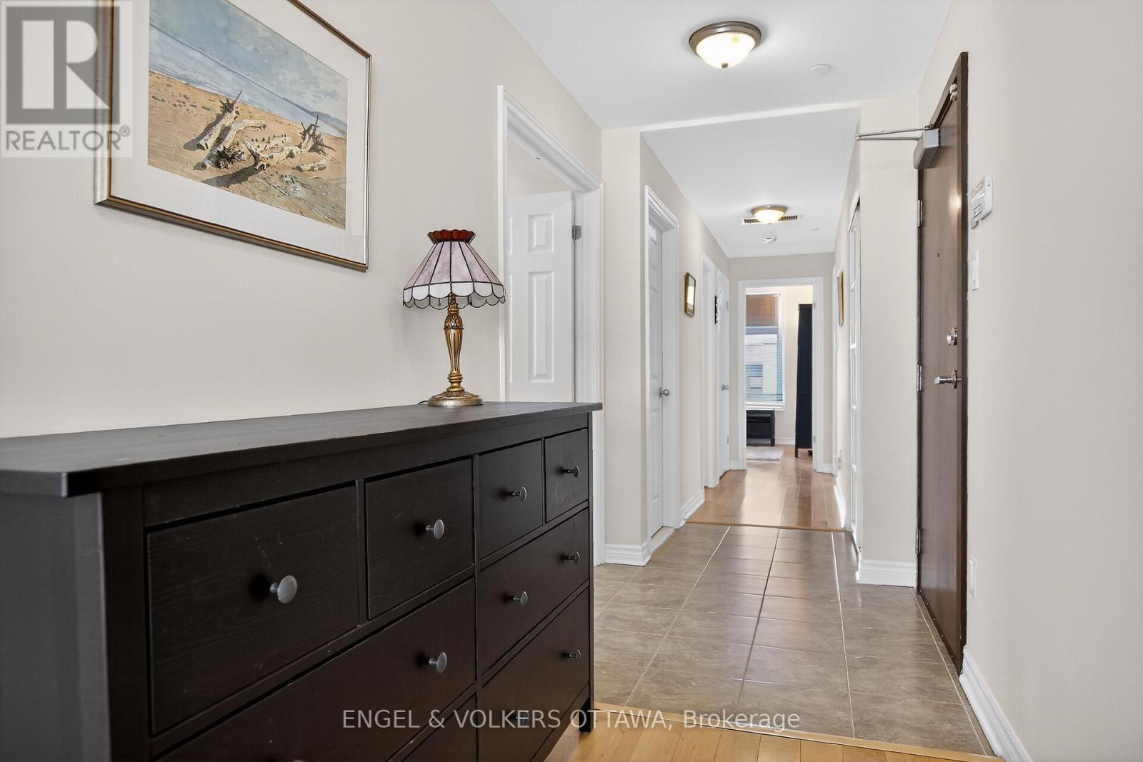 401 - 399 Bayrose Drive W, Ottawa, Ontario  K2J 5W3 - Photo 4 - X13042170