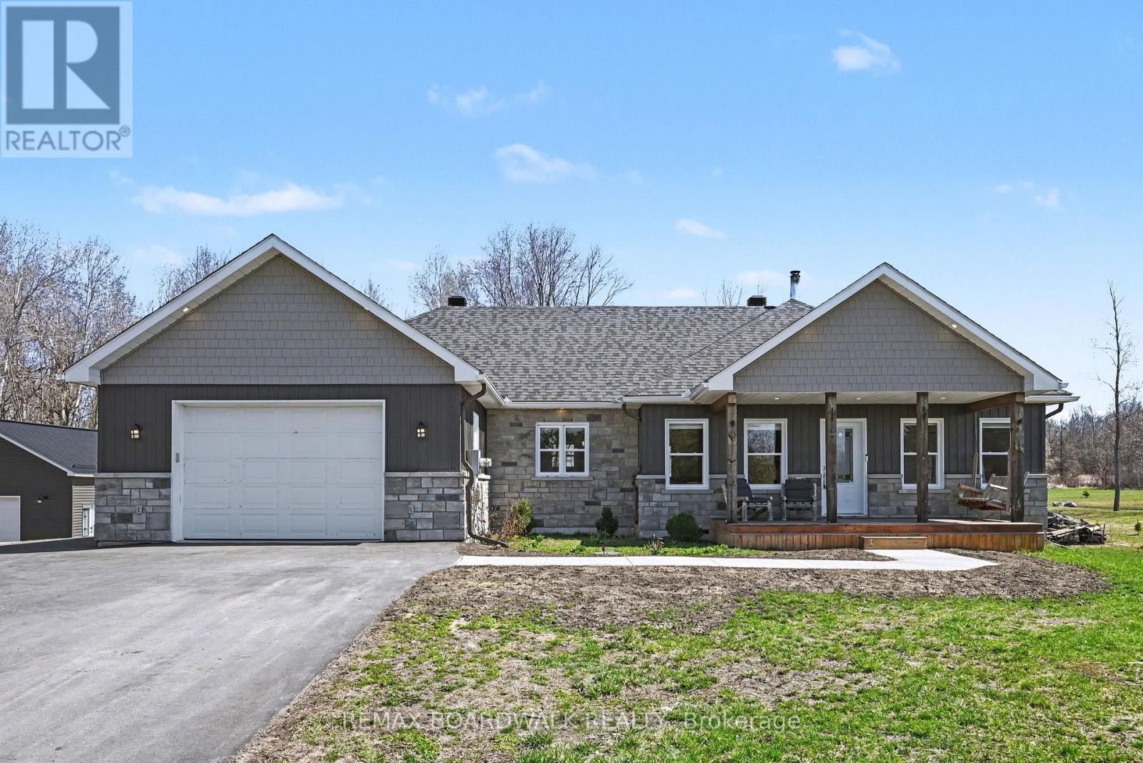 3247 Tolmies Corners Road N, North Stormont, Ontario  K0C 1V0 - Photo 2 - X13042234