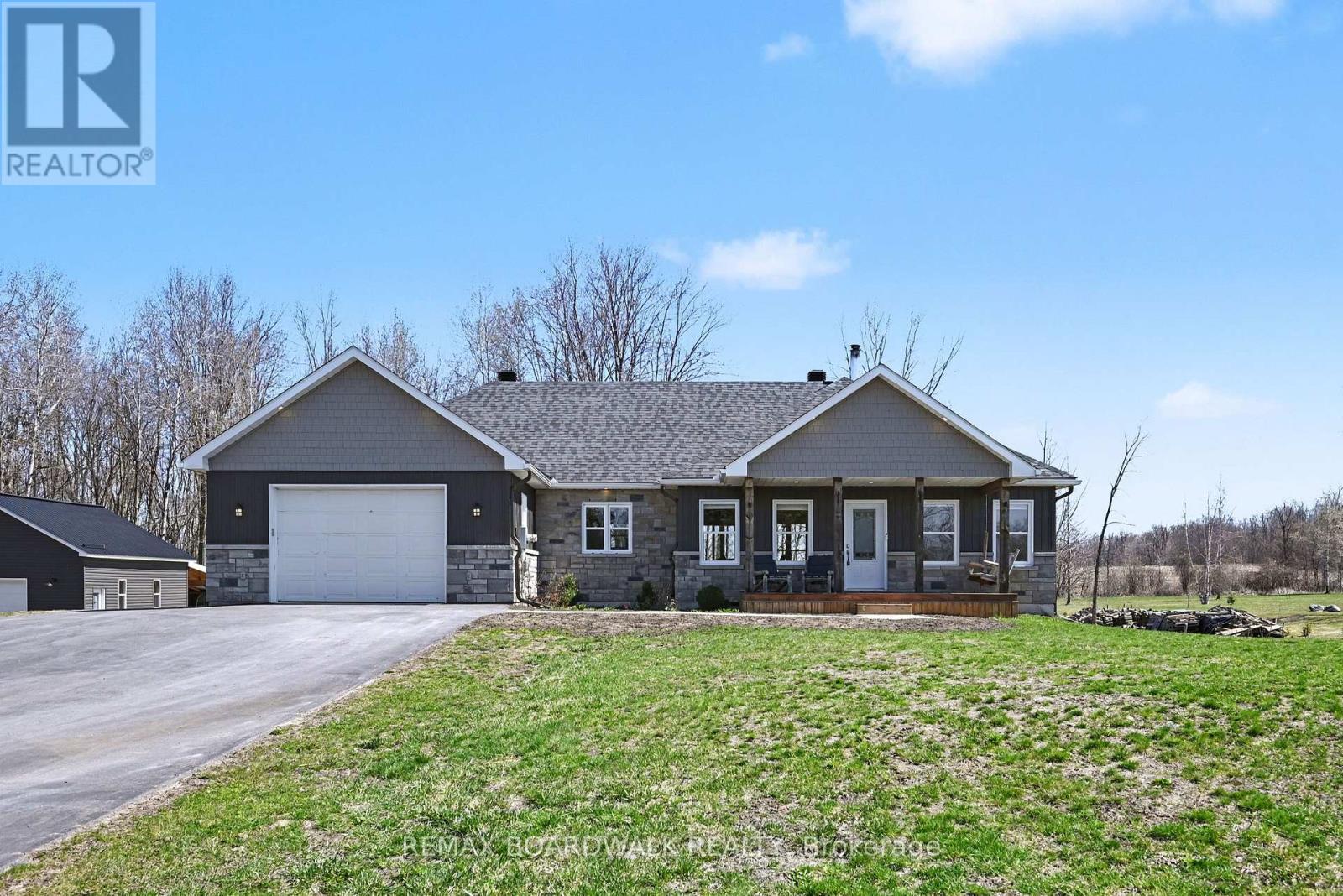 3247 Tolmies Corners Road N, North Stormont, Ontario  K0C 1V0 - Photo 3 - X13042234