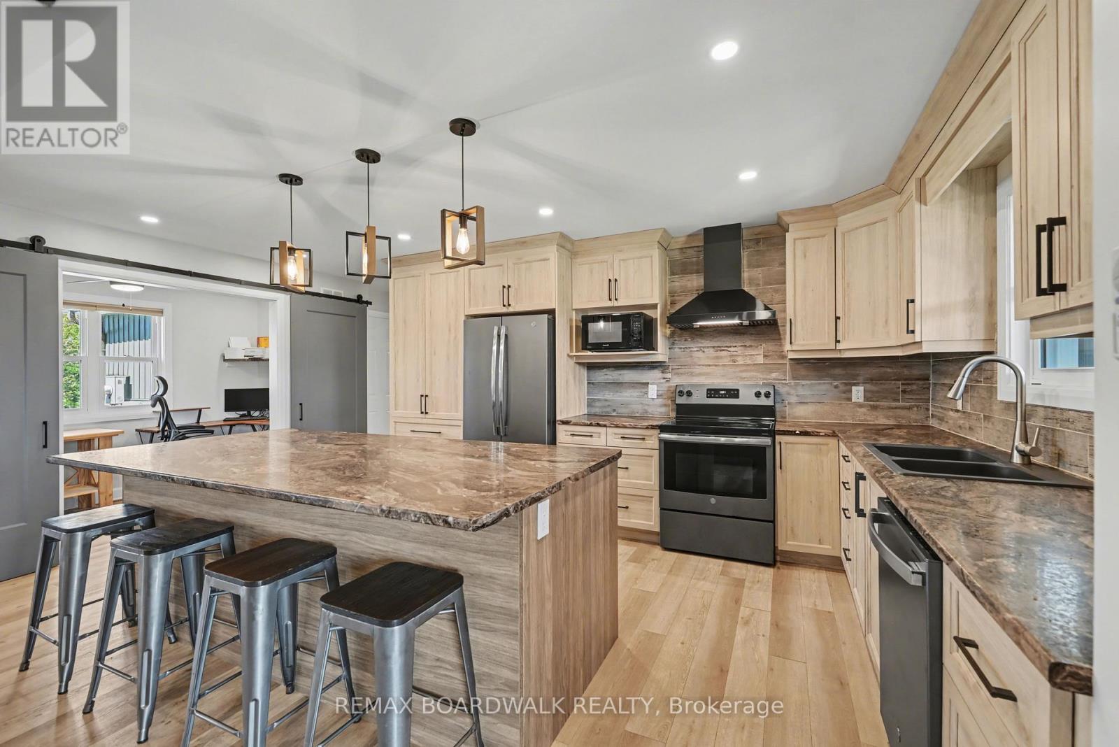 3247 Tolmies Corners Road N, North Stormont, Ontario  K0C 1V0 - Photo 8 - X13042234