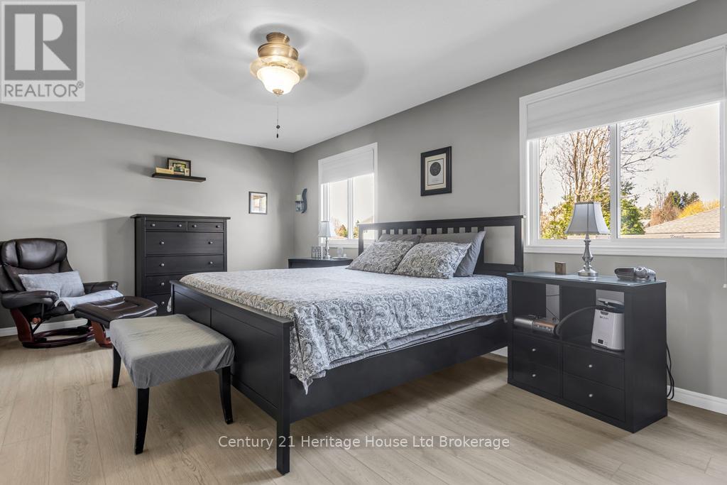 93 Glendale Drive, Tillsonburg, Ontario  N4G 1J9 - Photo 14 - X13042386