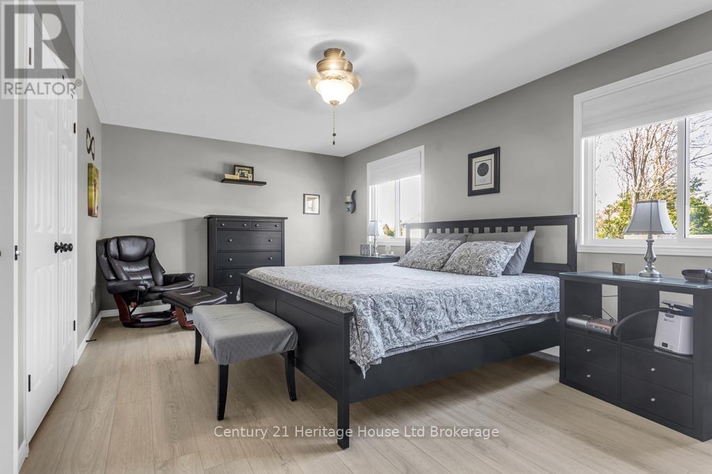 93 Glendale Drive, Tillsonburg, Ontario  N4G 1J9 - Photo 15 - X13042386