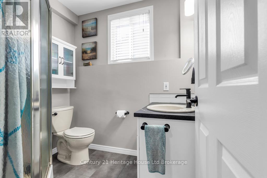 93 Glendale Drive, Tillsonburg, Ontario  N4G 1J9 - Photo 20 - X13042386