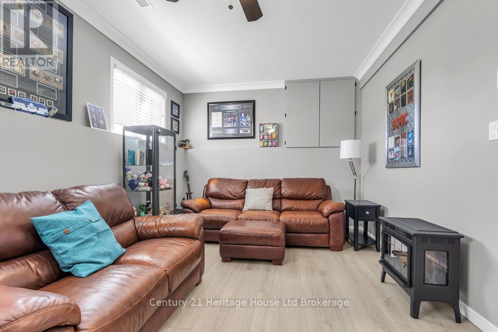 93 Glendale Drive, Tillsonburg, Ontario  N4G 1J9 - Photo 22 - X13042386