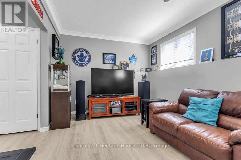 93 Glendale Drive, Tillsonburg, Ontario  N4G 1J9 - Photo 23 - X13042386