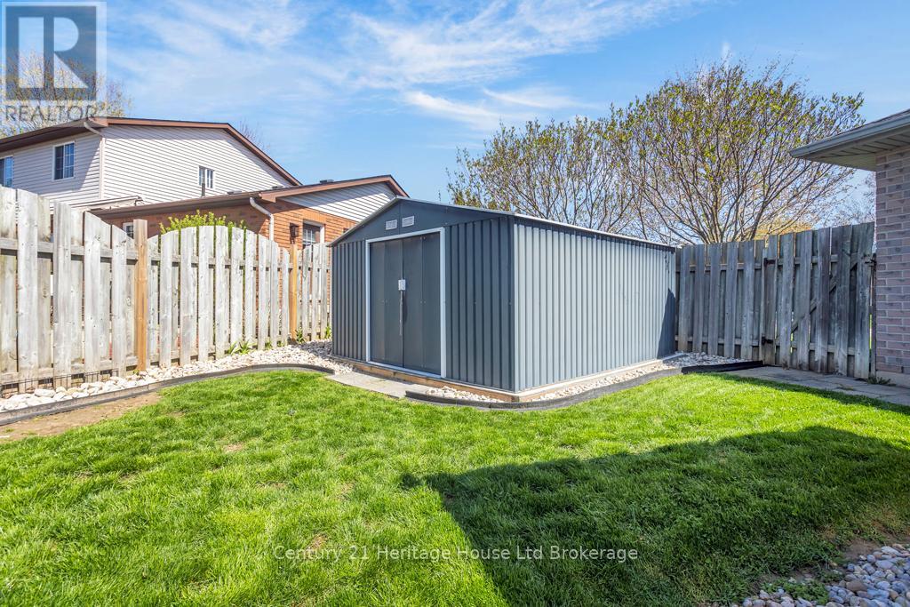 93 Glendale Drive, Tillsonburg, Ontario  N4G 1J9 - Photo 29 - X13042386