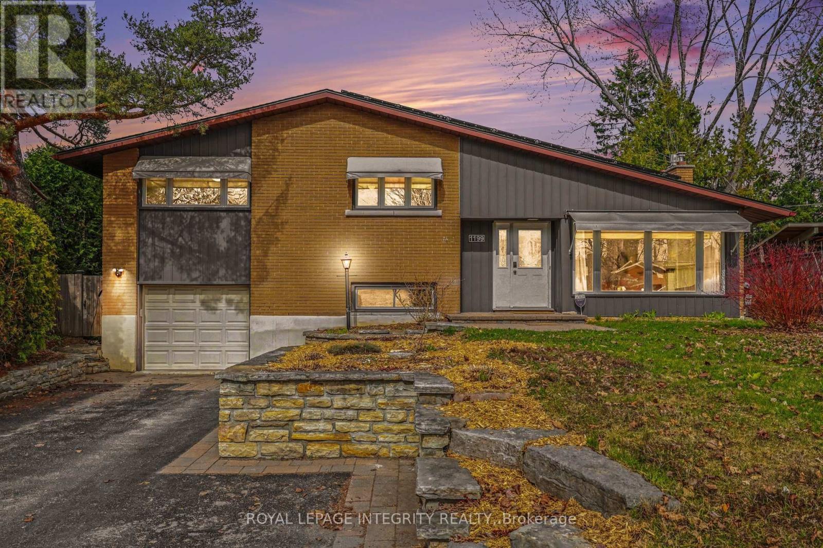 1199 Stanton Road, Ottawa, Ontario  K2C 3C9 - Photo 2 - X13041646