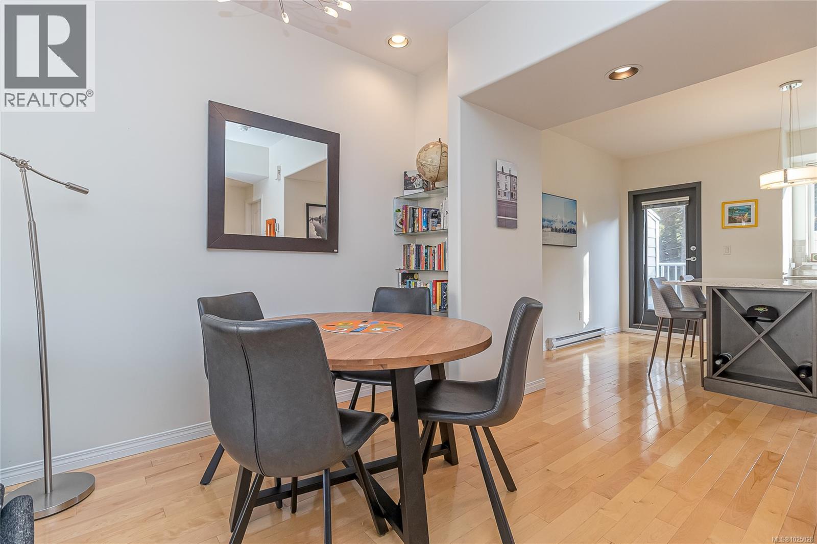 36 60 Dallas Rd, Victoria, British Columbia  V8V 1A2 - Photo 8 - 1025828