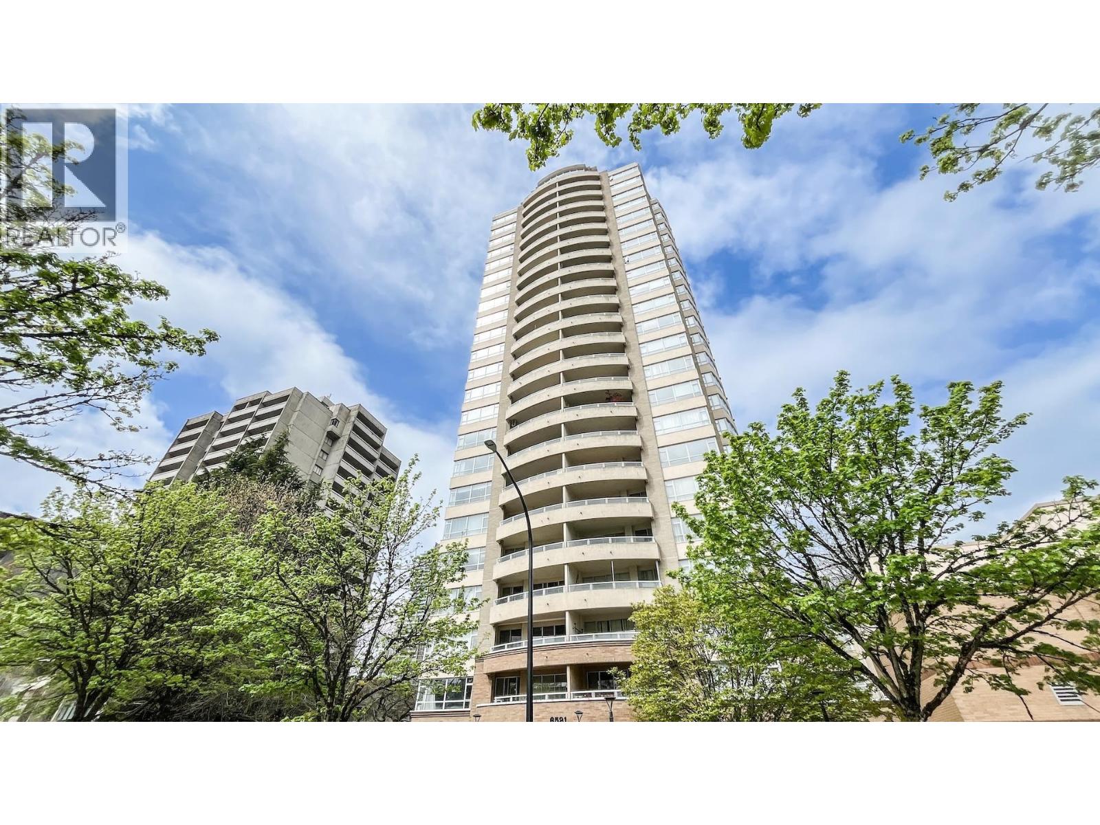 2102 6521 Bonsor Avenue, Burnaby, British Columbia  V5H 4N3 - Photo 2 - R3115536