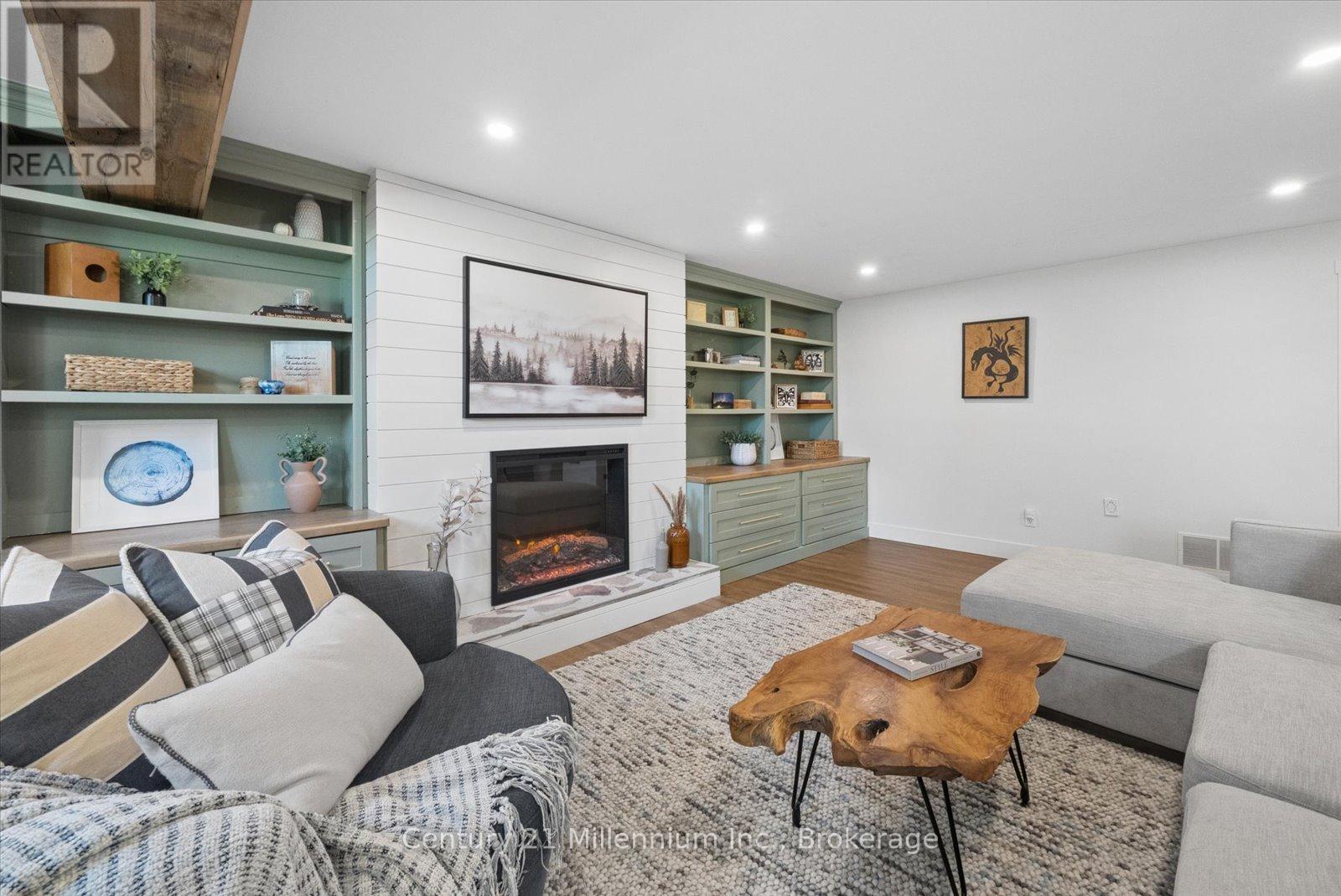 4 Blackburn Avenue, Clearview, Ontario  L0M 1P0 - Photo 31 - S13042256