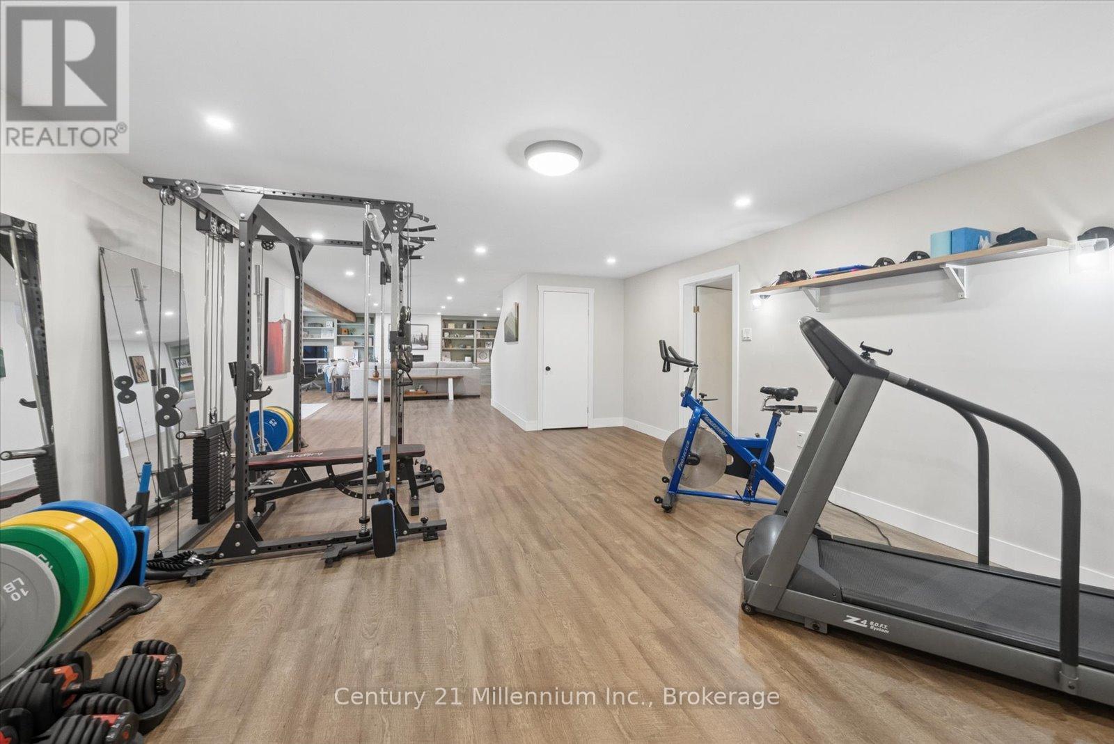 4 Blackburn Avenue, Clearview, Ontario  L0M 1P0 - Photo 33 - S13042256