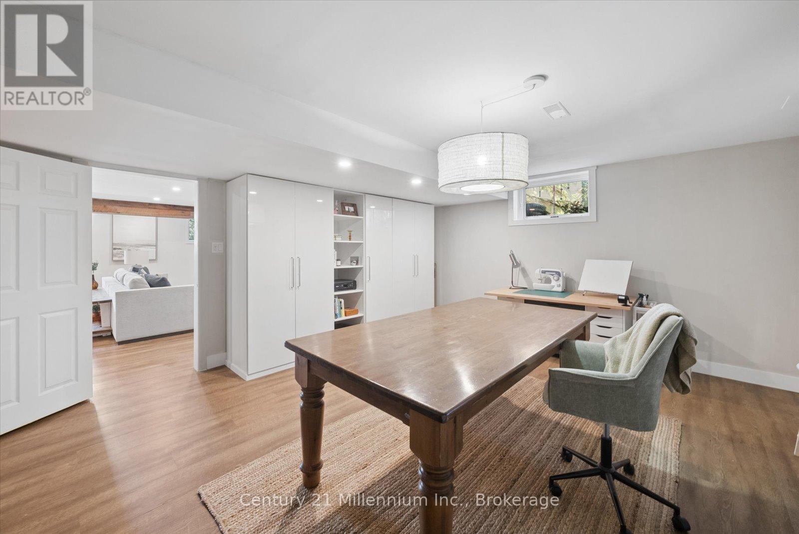 4 Blackburn Avenue, Clearview, Ontario  L0M 1P0 - Photo 39 - S13042256