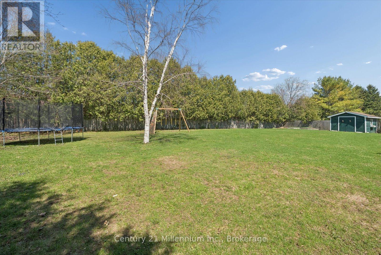 4 Blackburn Avenue, Clearview, Ontario  L0M 1P0 - Photo 43 - S13042256