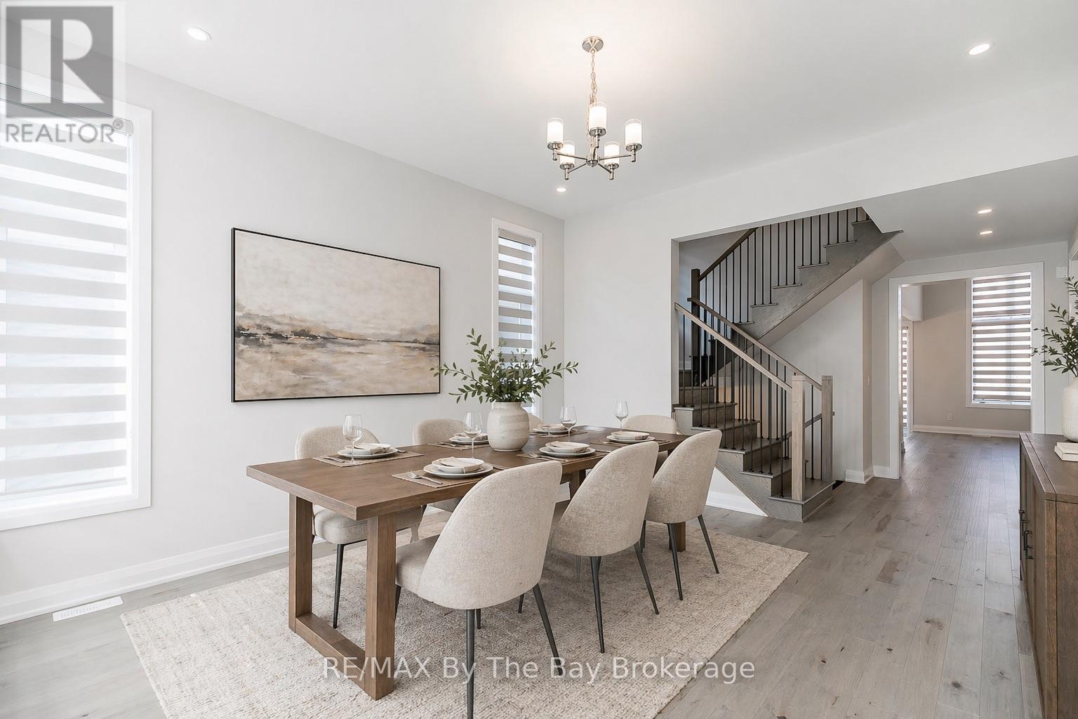 5 Rosanne Circle, Wasaga Beach, Ontario  L9Z 0N4 - Photo 3 - S13042340