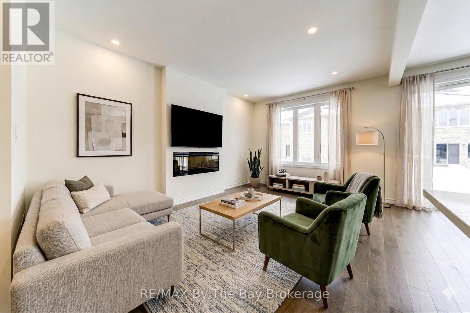 17 Sun Valley Avenue, Wasaga Beach, Ontario  L9Z 0N6 - Photo 7 - S13042344