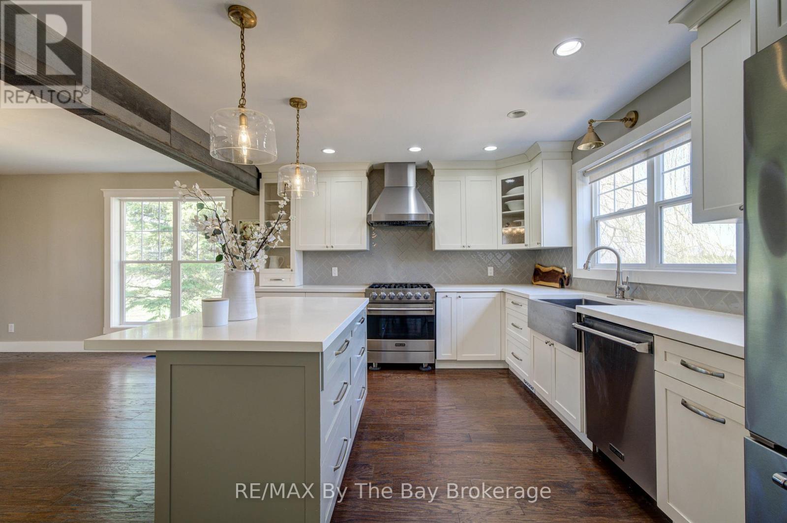 1595 County 42 Road, Clearview, Ontario  L0M 1S0 - Photo 12 - S13042392