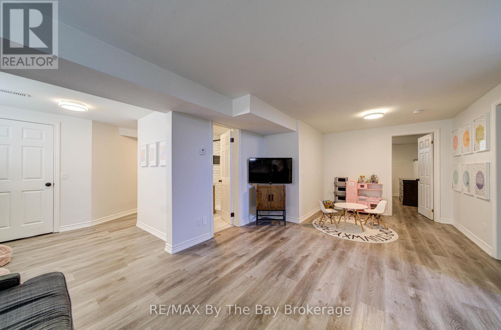 1595 County 42 Road, Clearview, Ontario  L0M 1S0 - Photo 29 - S13042392