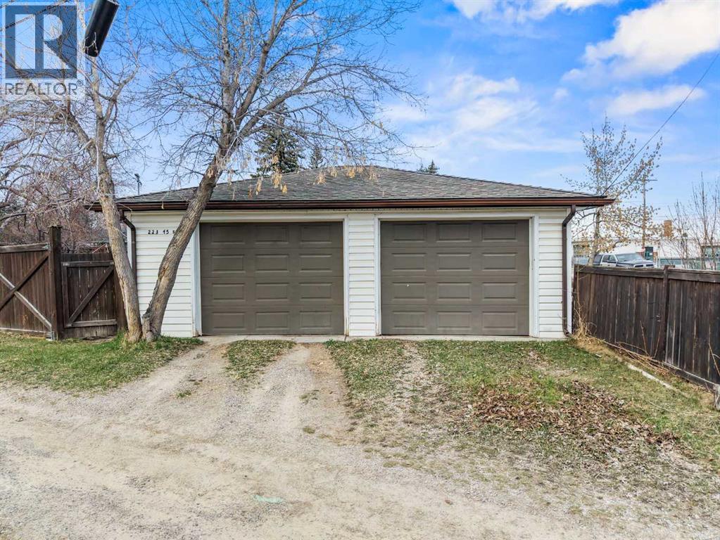 223 45 Street SW, Calgary, Alberta  T3C 2B4 - Photo 42 - A2304620