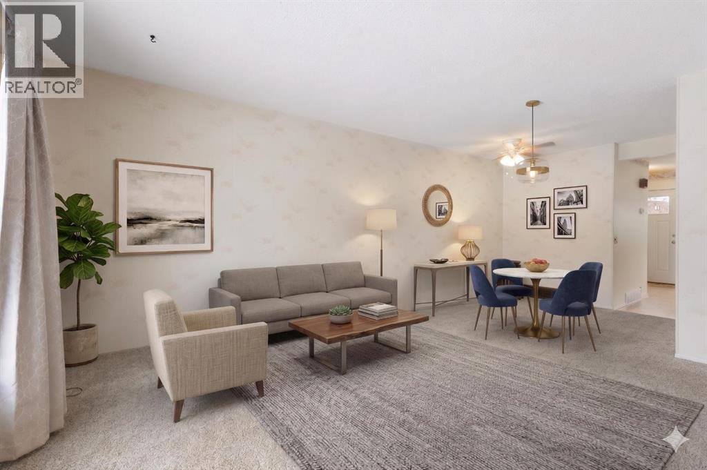 460 Cannington Close SW, Calgary, Alberta  T2W 3G2 - Photo 5 - A2304927