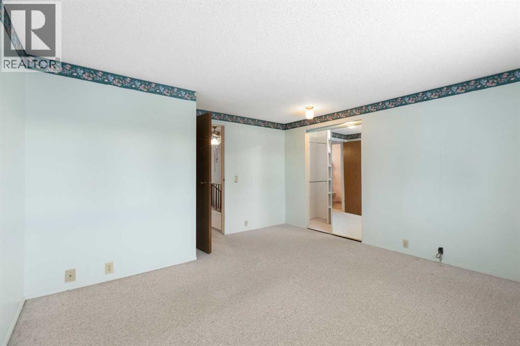 460 Cannington Close SW, Calgary, Alberta  T2W 3G2 - Photo 13 - A2304927