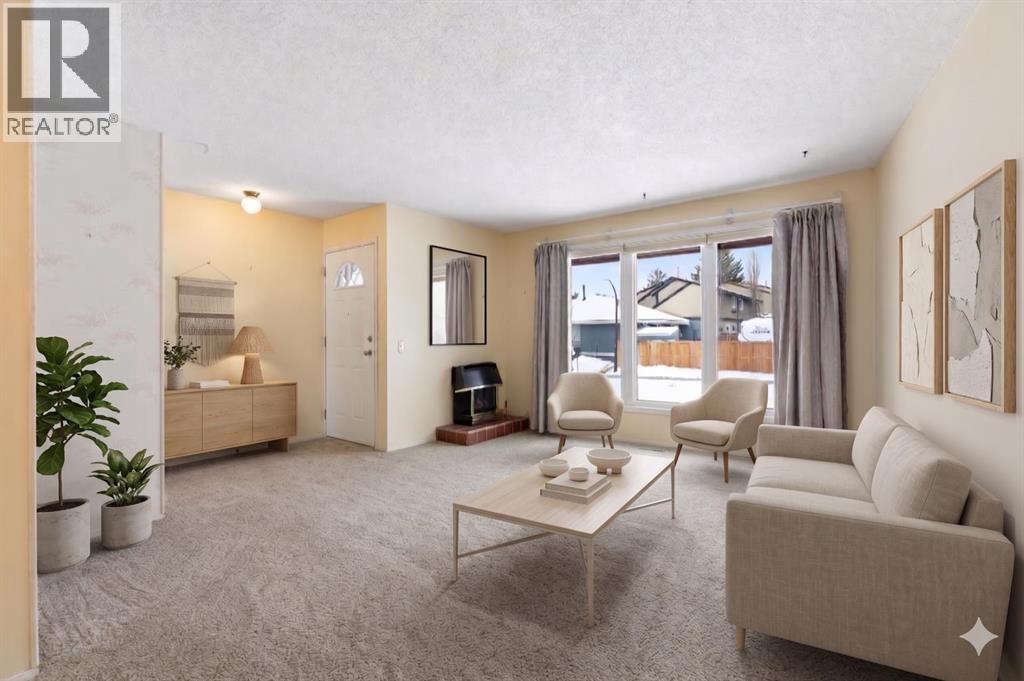 460 Cannington Close SW, Calgary, Alberta  T2W 3G2 - Photo 1 - A2304927