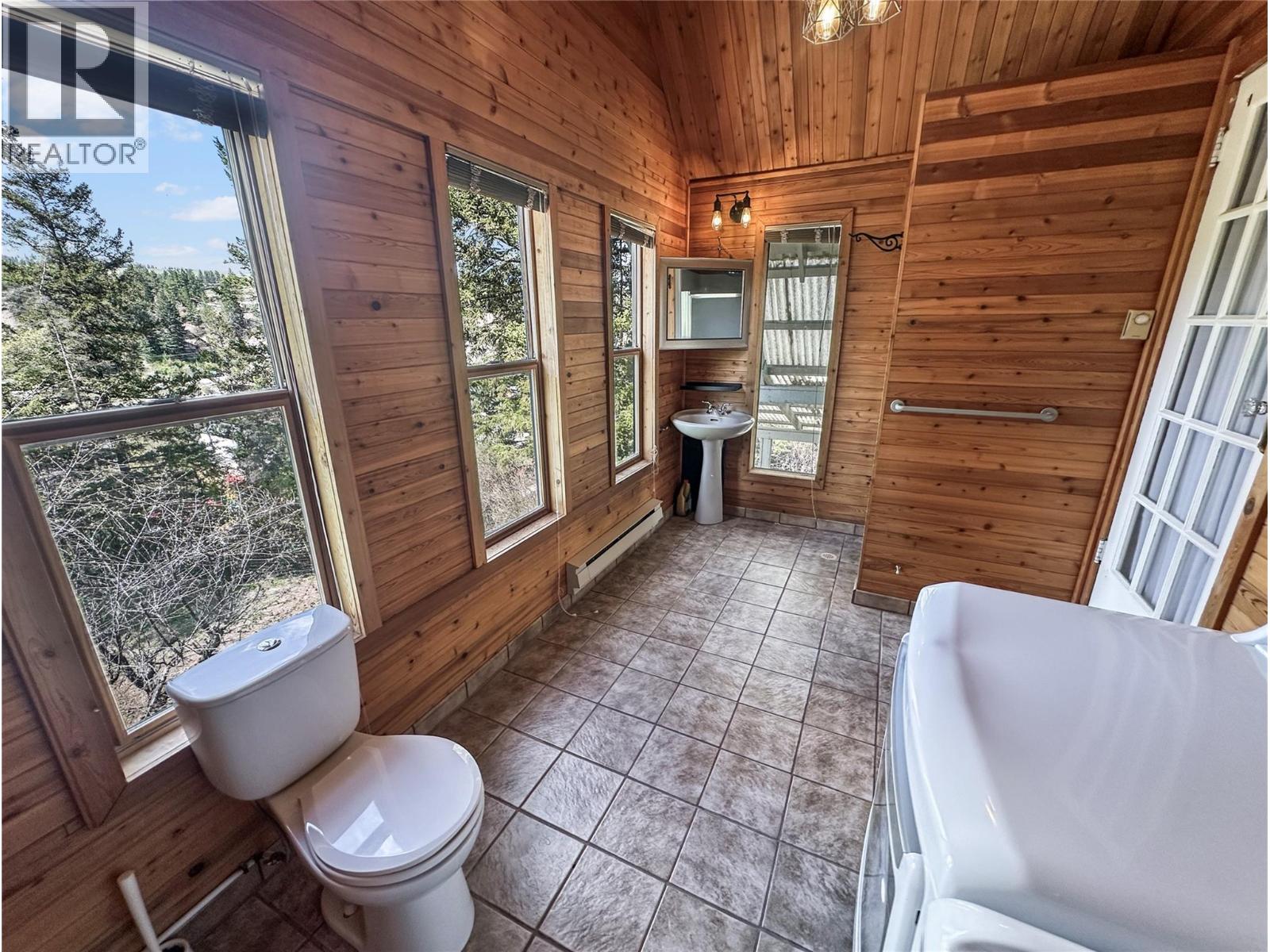 153 Billiter Avenue, Princeton, British Columbia  V0X 1W0 - Photo 17 - 10376496