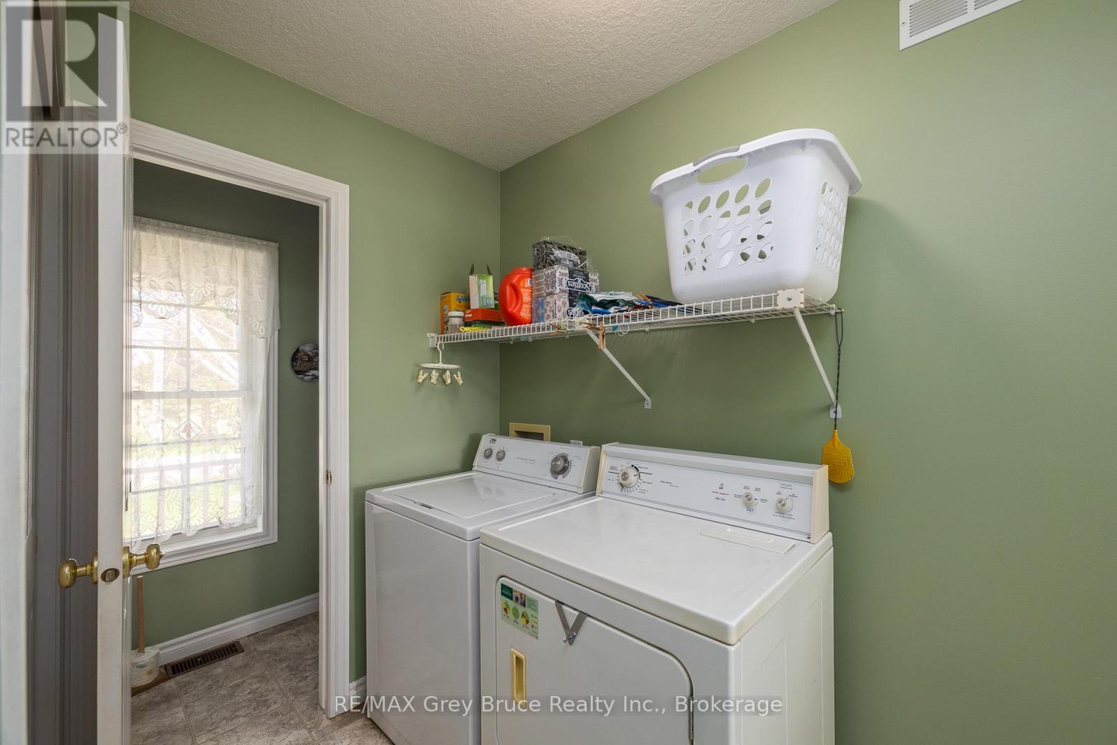 258913 Gordon Sutherland Parkway, Georgian Bluffs, Ontario  N4K 0G3 - Photo 14 - X13042208