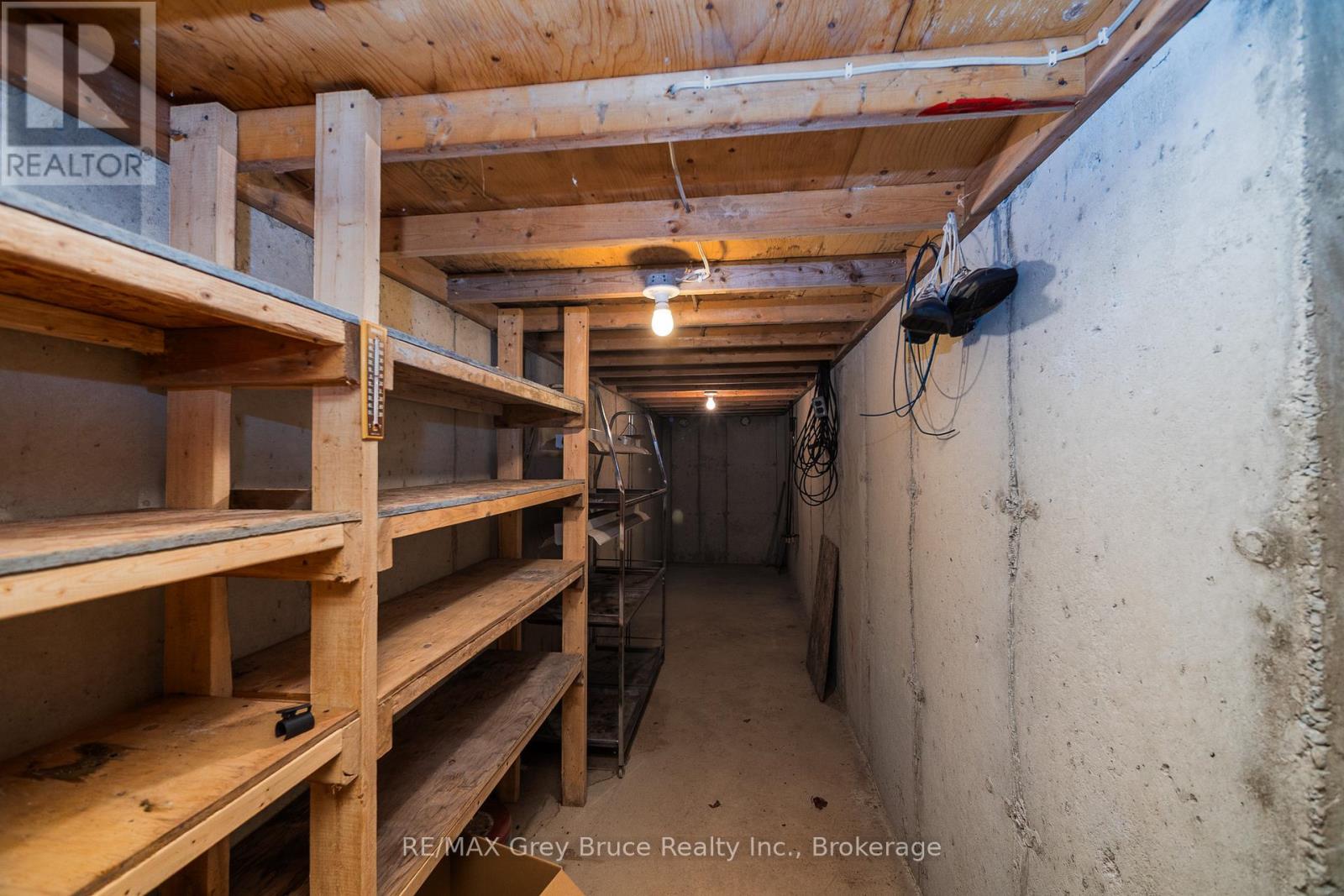 258913 Gordon Sutherland Parkway, Georgian Bluffs, Ontario  N4K 0G3 - Photo 19 - X13042208