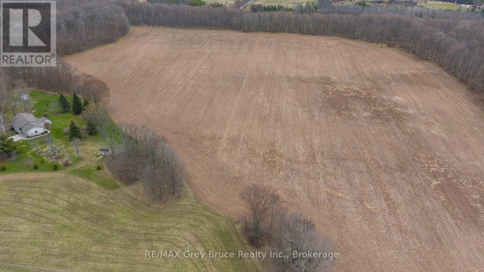 258913 Gordon Sutherland Parkway, Georgian Bluffs, Ontario  N4K 0G3 - Photo 35 - X13042208