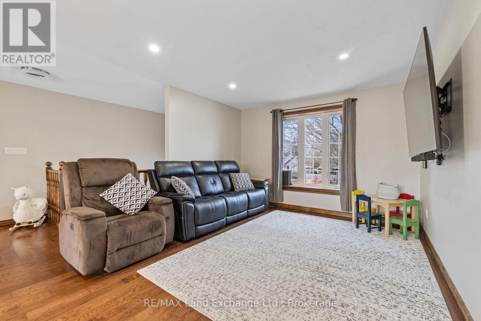 677 Kennard Crescent, Kincardine, Ontario  N2Z 1T5 - Photo 10 - X13042310