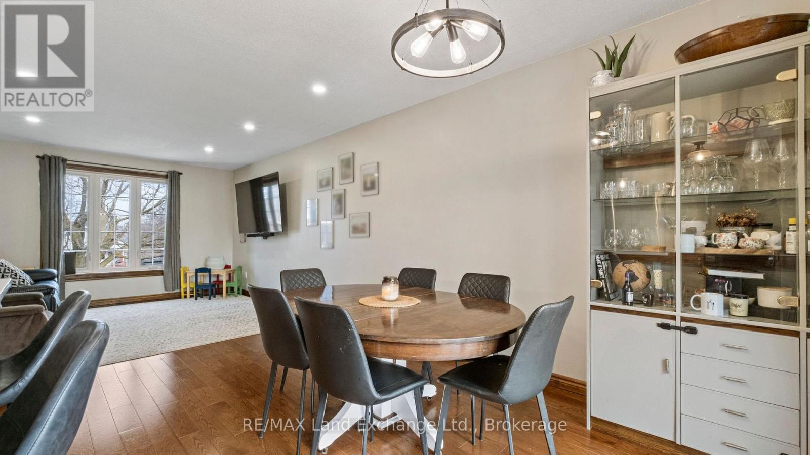 677 Kennard Crescent, Kincardine, Ontario  N2Z 1T5 - Photo 12 - X13042310