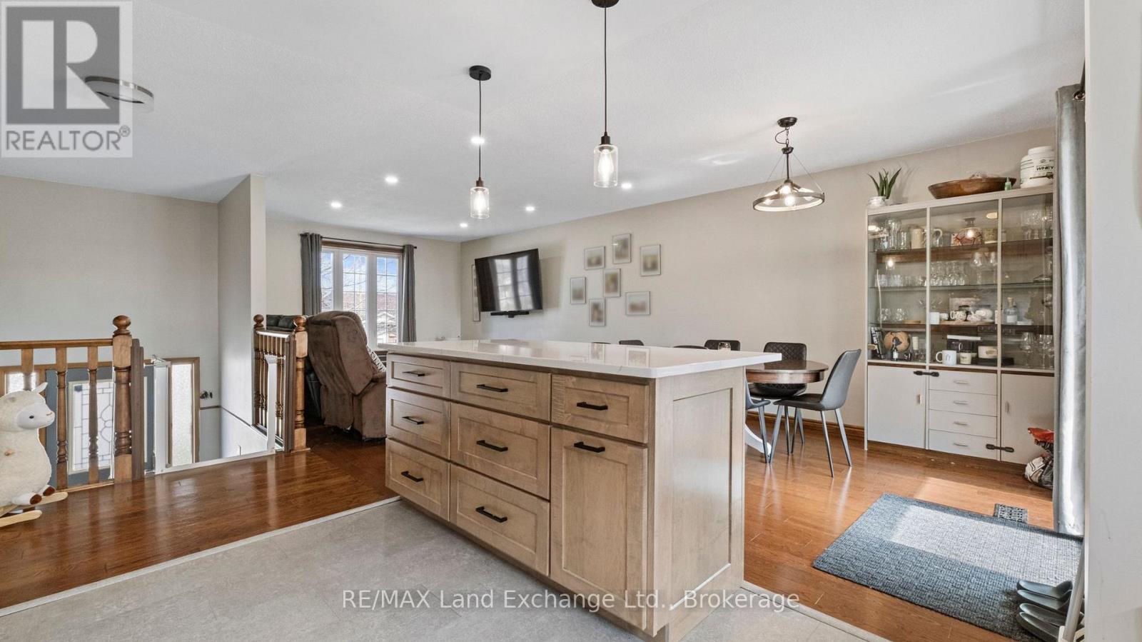 677 Kennard Crescent, Kincardine, Ontario  N2Z 1T5 - Photo 17 - X13042310