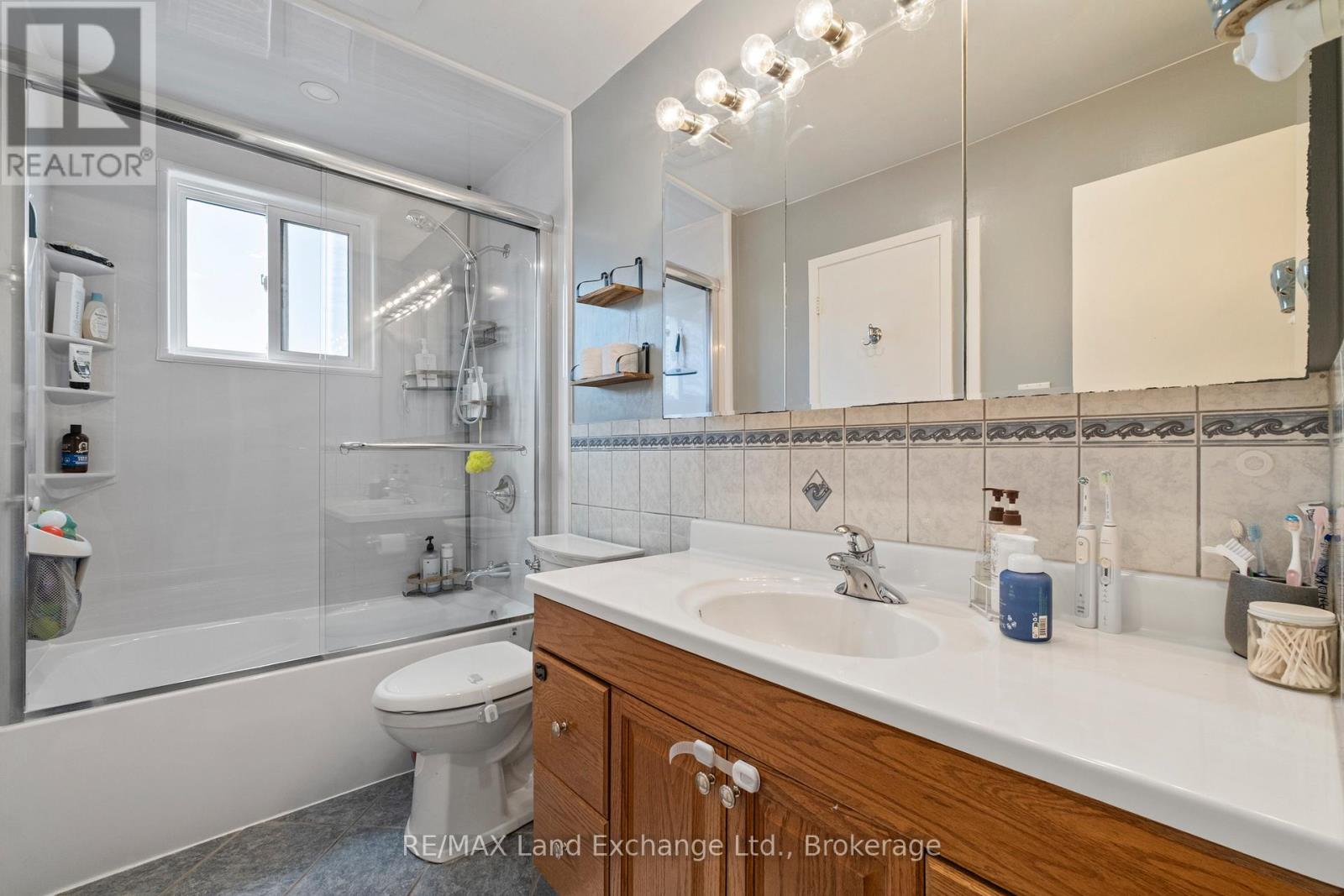 677 Kennard Crescent, Kincardine, Ontario  N2Z 1T5 - Photo 27 - X13042310