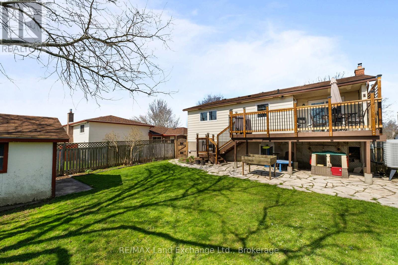 677 Kennard Crescent, Kincardine, Ontario  N2Z 1T5 - Photo 35 - X13042310