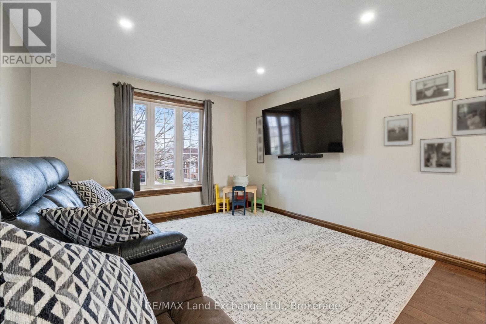 677 Kennard Crescent, Kincardine, Ontario  N2Z 1T5 - Photo 9 - X13042310