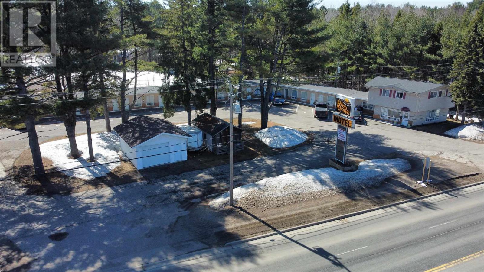 1515 Trunk Rd, Sault Ste. Marie, Ontario  P6A 6X9 - Photo 14 - SM260775