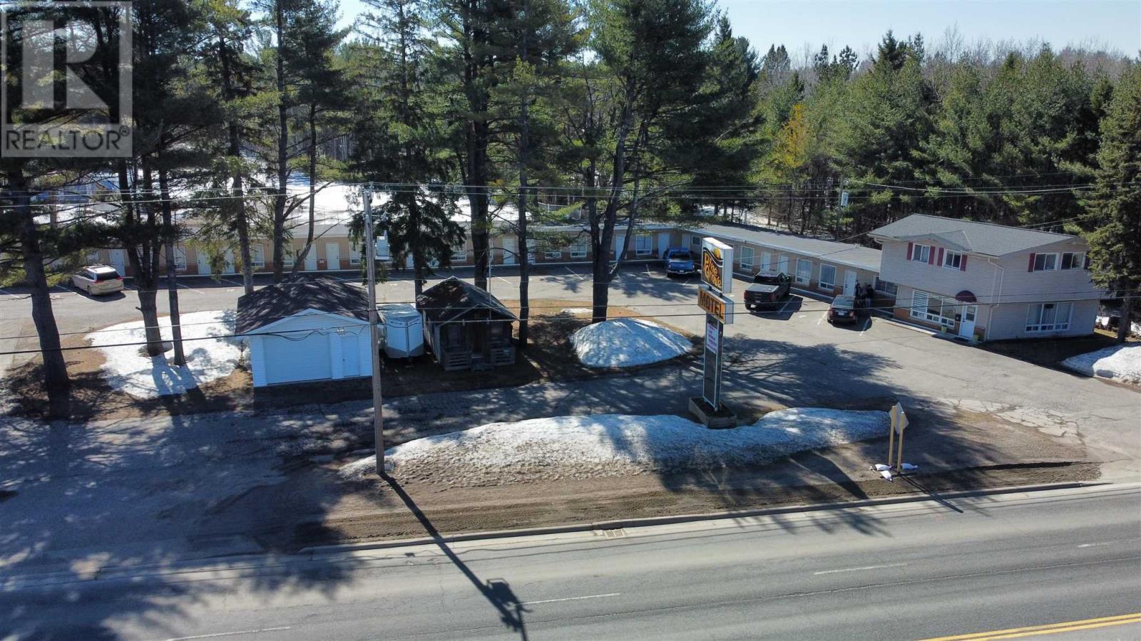 1515 Trunk Rd, Sault Ste. Marie, Ontario  P6A 6X9 - Photo 15 - SM260775