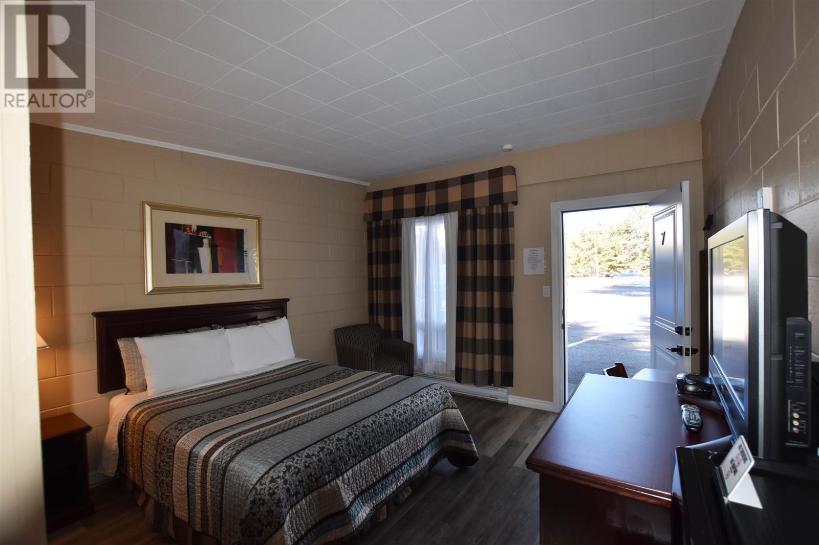 1515 Trunk Rd, Sault Ste. Marie, Ontario  P6A 6X9 - Photo 19 - SM260775