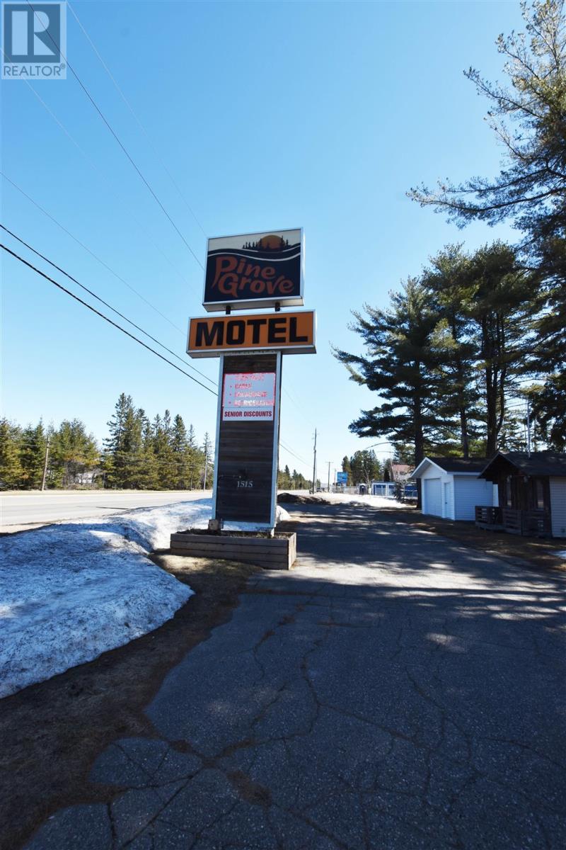 1515 Trunk Rd, Sault Ste. Marie, Ontario  P6A 6X9 - Photo 2 - SM260775