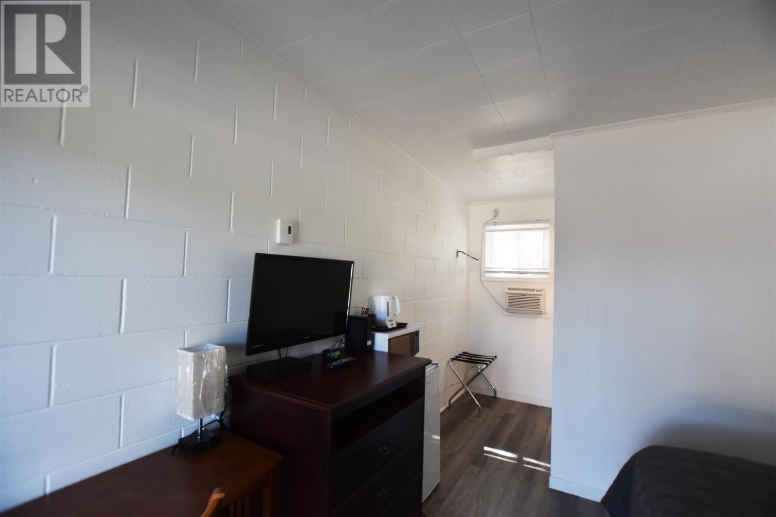 1515 Trunk Rd, Sault Ste. Marie, Ontario  P6A 6X9 - Photo 32 - SM260775