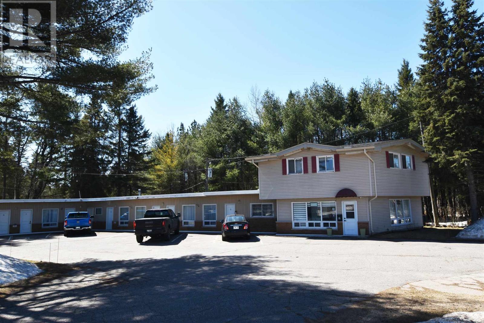 1515 Trunk Rd, Sault Ste. Marie, Ontario  P6A 6X9 - Photo 8 - SM260775