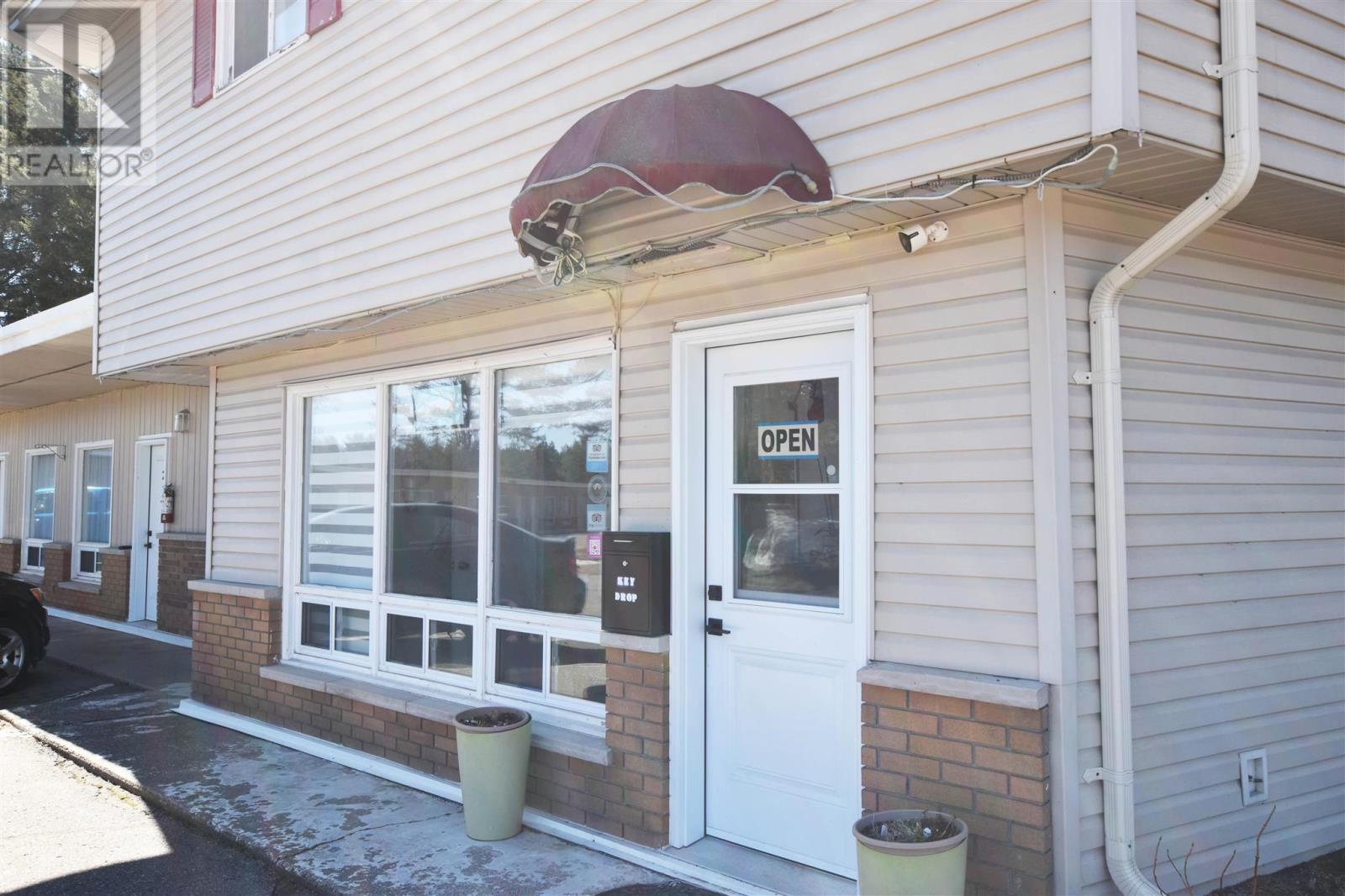 1515 Trunk Rd, Sault Ste. Marie, Ontario  P6A 6X9 - Photo 9 - SM260775