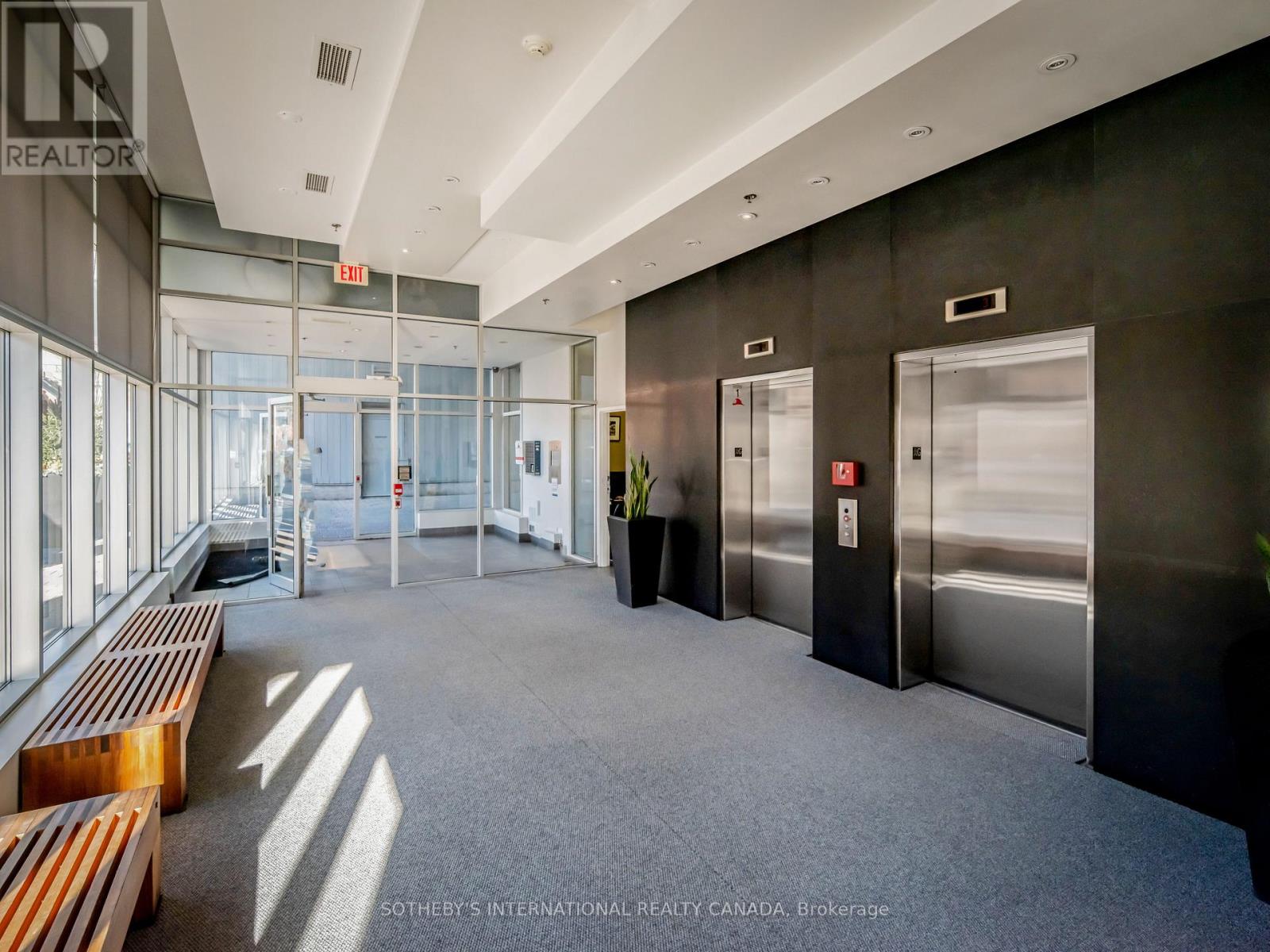 605 - 60 Bathurst Street, Toronto, Ontario  M5V 2P4 - Photo 4 - C13042180