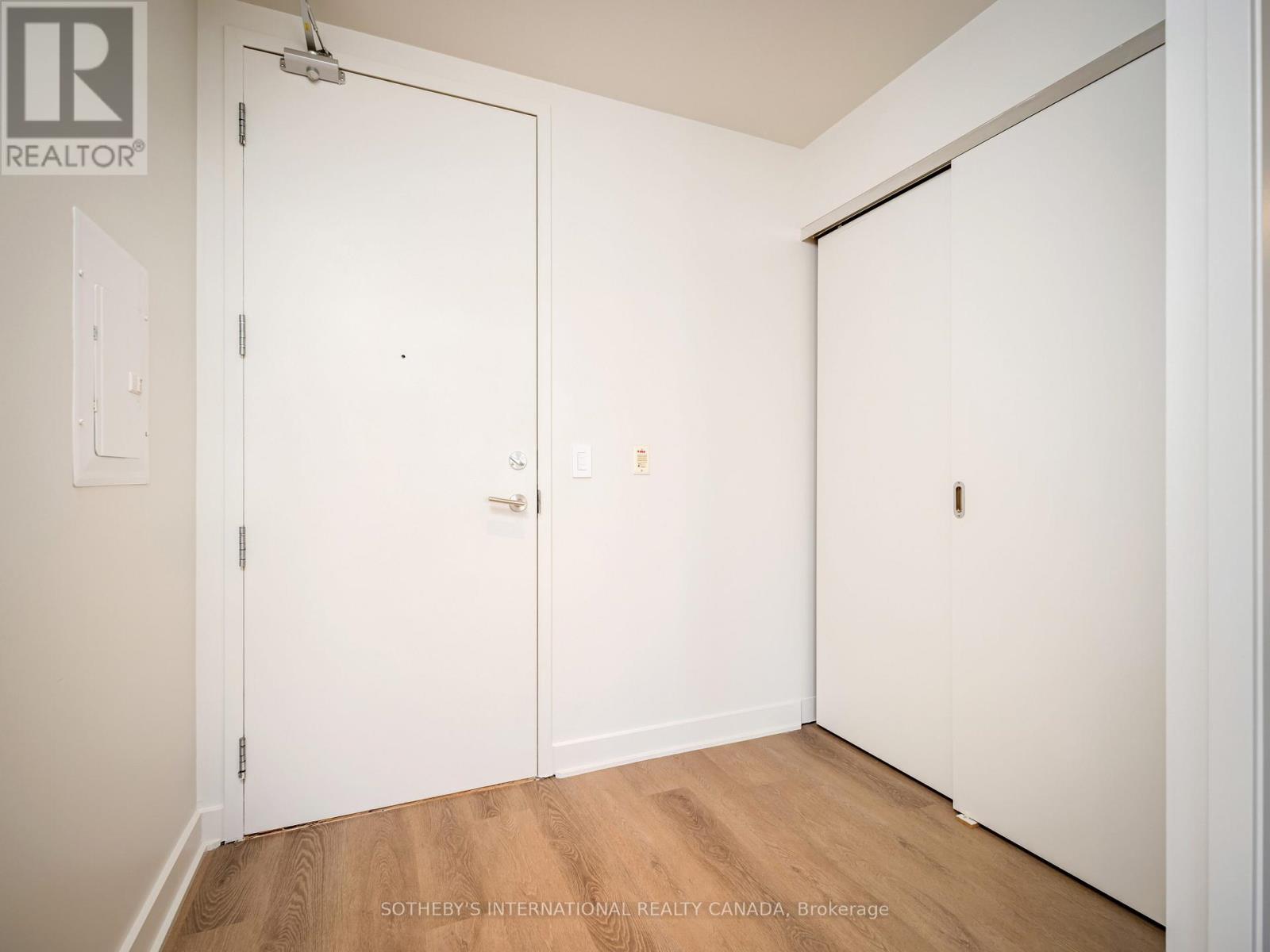 605 - 60 Bathurst Street, Toronto, Ontario  M5V 2P4 - Photo 5 - C13042180