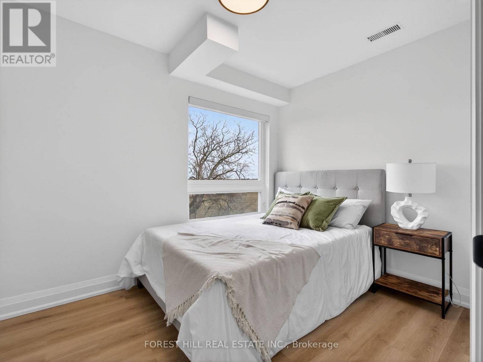 D - 4 Southwell Drive, Toronto, Ontario  M3B 2N7 - Photo 33 - C13042316