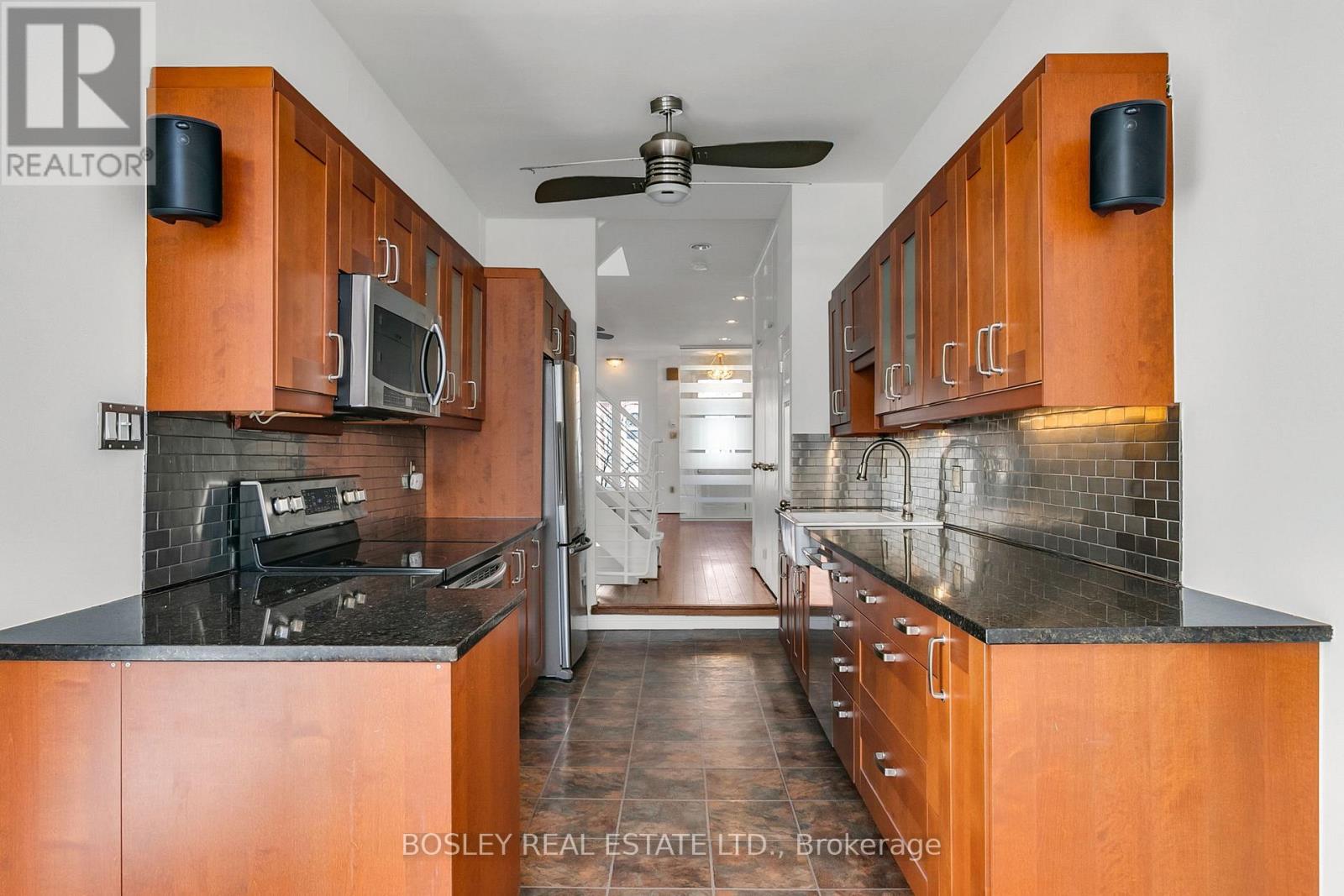 25 Salisbury Avenue, Toronto, Ontario  M4X 1C3 - Photo 18 - C13042442